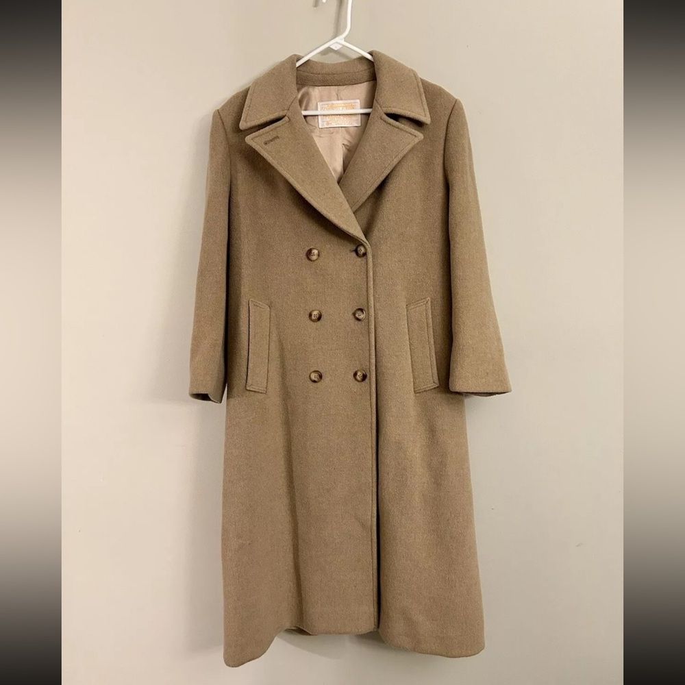 Vintage Pendleton Womens 8 Virgin Wool Tan OverCoat Double Breasted Long USA.